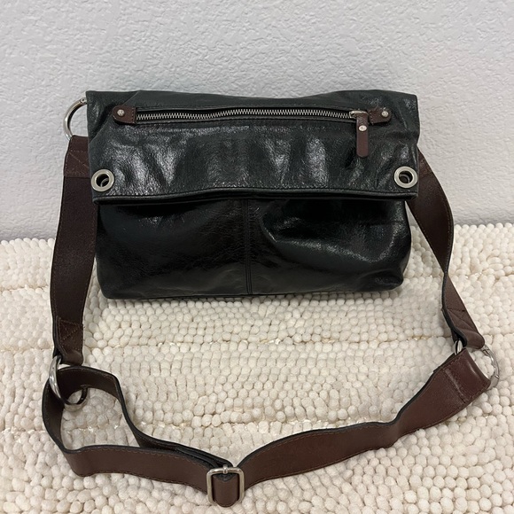 Tano Glossy Black/Brown Leather Convertible Handbag - Picture 4 of 6